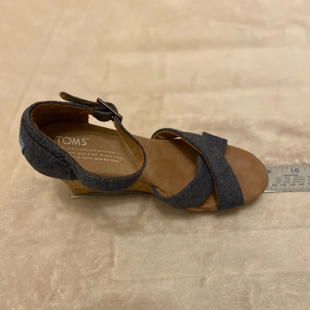 Toms material made